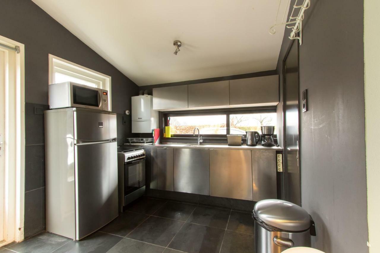 Garden House, Private Studio Apartment With Wifi And Free Parking For 1 Car Весп Екстер'єр фото